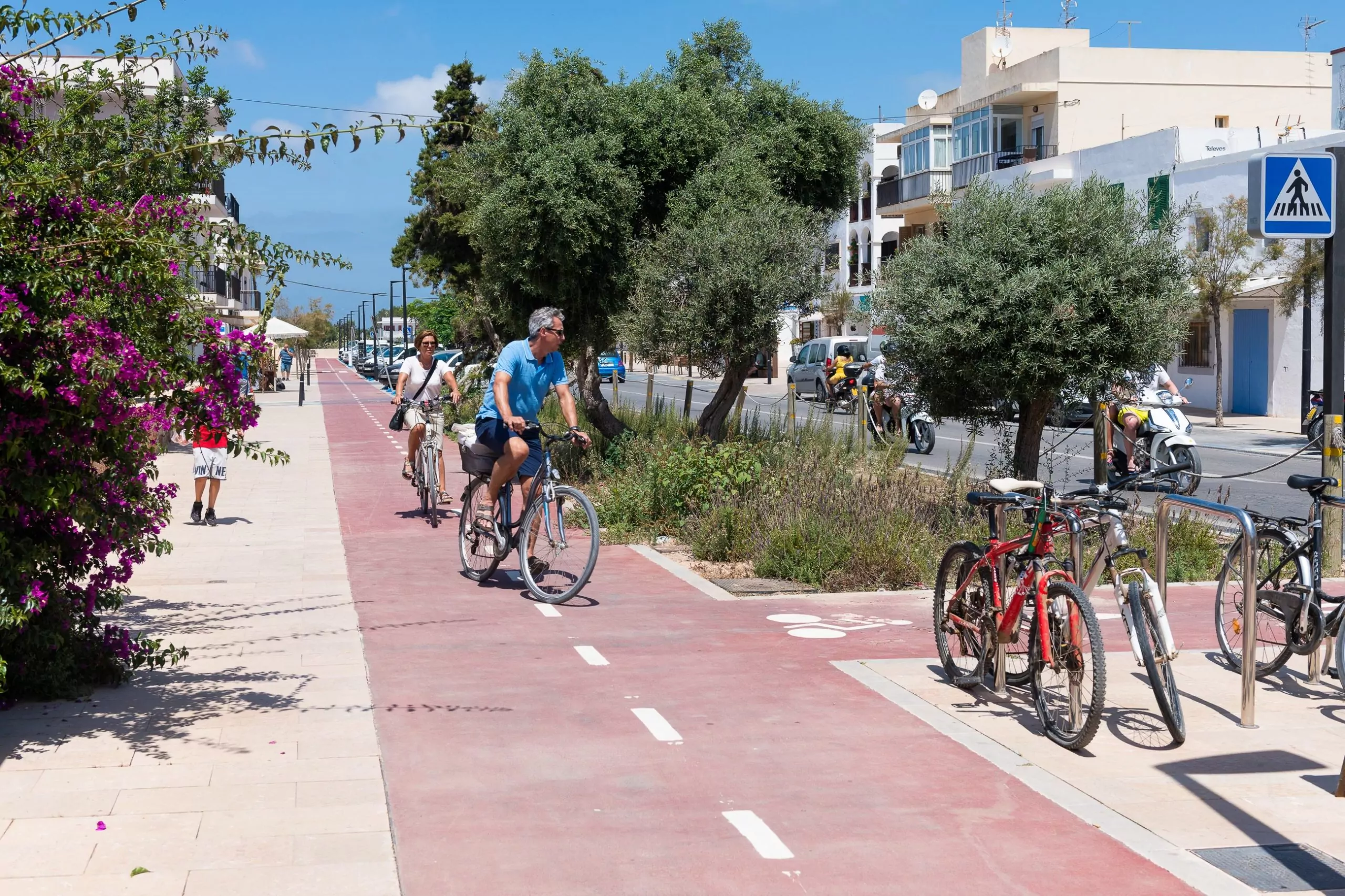 Av. Joan Castelló Guasch, Sant Ferran - Jardí
